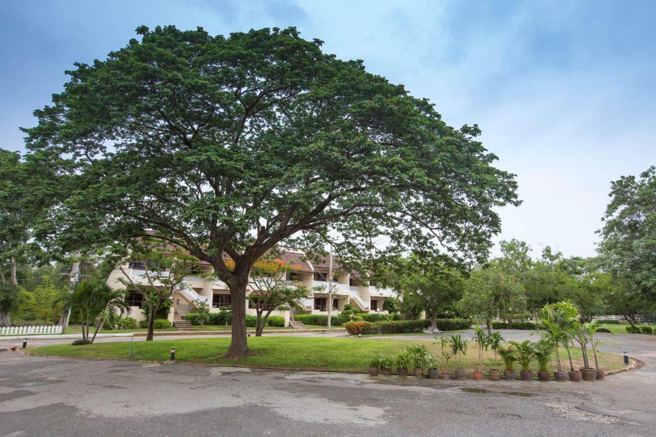 Eurasia Cha-Am Lagoon Exterior foto